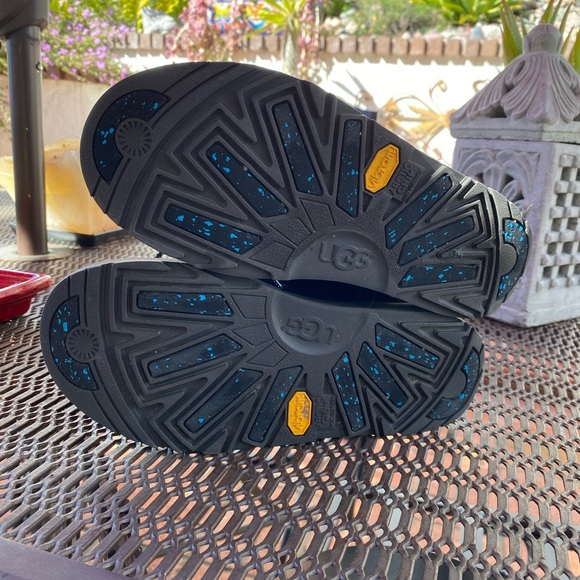 Ugg All Weather Boots For Women - Picture 5 of 5